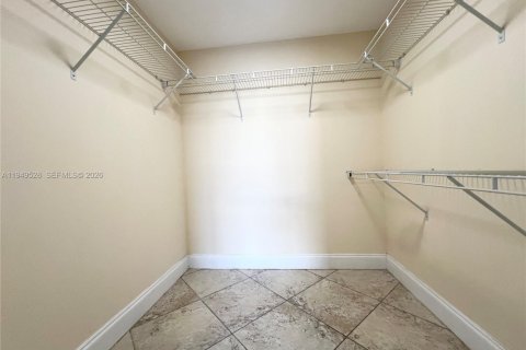 Купить кондоминиум в Халландейл-Бич, Флорида 2 спальни, 102.19м2, № 2005510 - фото 15