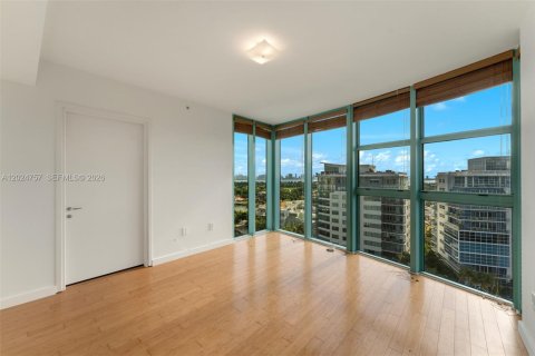 Condo in Miami Beach, Florida, 2 bedrooms  № 2176435 - photo 8