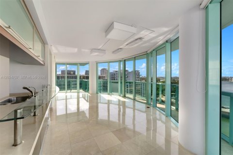 Condo in Miami Beach, Florida, 2 bedrooms  № 2176435 - photo 5