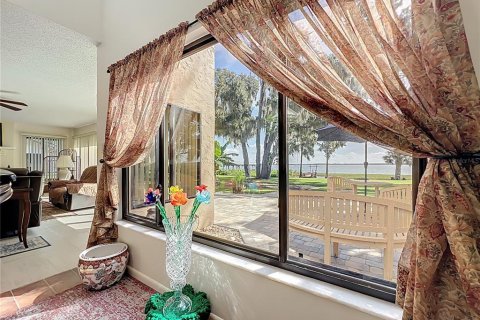 Casa en venta en Fruitland Park, Florida, 4 dormitorios, 229.47 m2 № 1899085 - foto 13