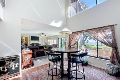 Casa en venta en Fruitland Park, Florida, 4 dormitorios, 229.47 m2 № 1899085 - foto 11