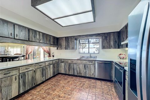 Casa en venta en Fruitland Park, Florida, 4 dormitorios, 229.47 m2 № 1899085 - foto 15