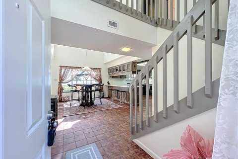 Casa en venta en Fruitland Park, Florida, 4 dormitorios, 229.47 m2 № 1899085 - foto 9
