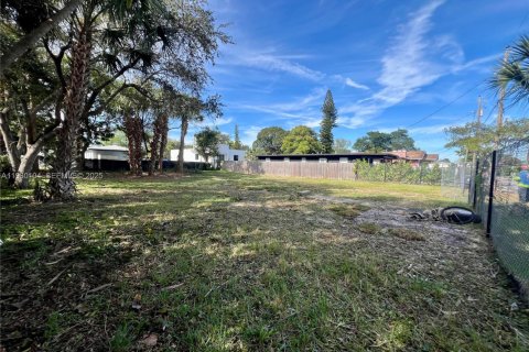 Land in Fort Lauderdale, Florida № 2034173 - photo 4