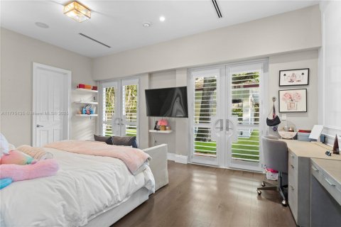 Casa en venta en Miami, Florida, 6 dormitorios, 828.78 m2 № 1698949 - foto 25