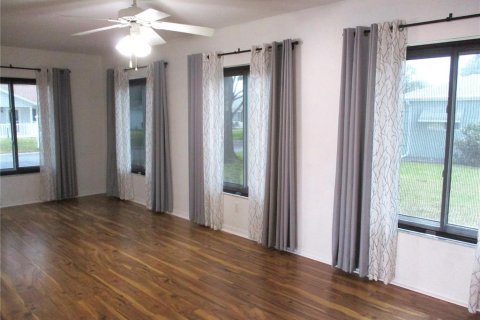 House in Dunnellon, Florida 2 bedrooms, 155.33 sq.m. № 1666804 - photo 5