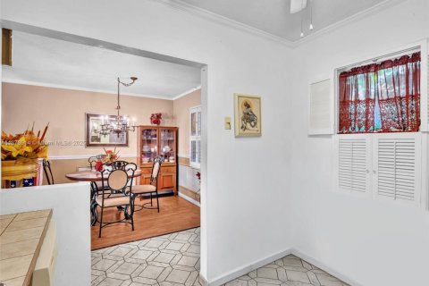 Condo in Lauderdale Lakes, Florida, 1 bedroom  № 1956011 - photo 10