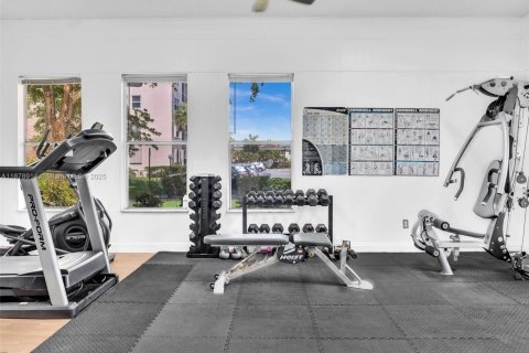 Condo in Lauderdale Lakes, Florida, 1 bedroom  № 1956011 - photo 24