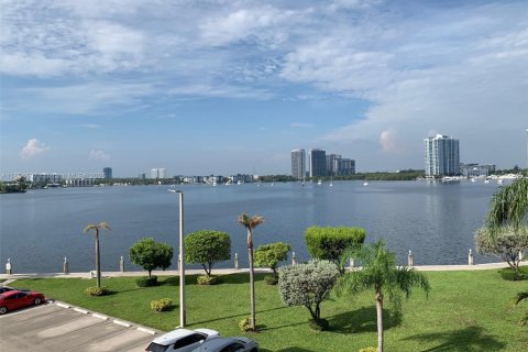 Condominio en venta en Aventura, Florida, 1 dormitorio, 71.35 m2 № 1892865 - foto 19