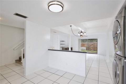 Touwnhouse à vendre à Altamonte Springs, Floride: 2 chambres, 123.37 m2 № 2211339 - photo 7