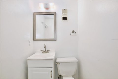 Touwnhouse à vendre à Altamonte Springs, Floride: 2 chambres, 123.37 m2 № 2211339 - photo 12