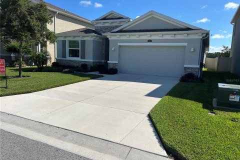 Casa en venta en Odessa, Florida, 4 dormitorios, 189.61 m2 № 1913456 - foto 1