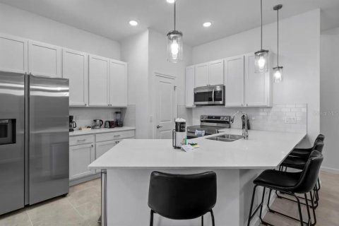 Adosado en venta en Orlando, Florida, 5 dormitorios, 178.19 m2 № 1514903 - foto 6