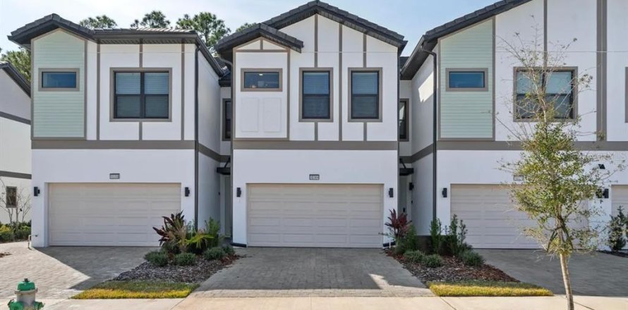 Adosado en Orlando, Florida 5 dormitorios, 178.19 m2 № 1514903