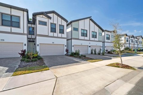 Adosado en venta en Orlando, Florida, 5 dormitorios, 178.19 m2 № 1514903 - foto 2