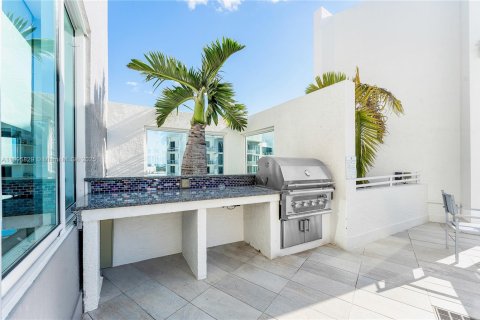 Condo in Fort Lauderdale, Florida, 2 bedrooms  № 1948658 - photo 22