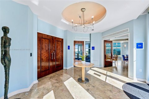 Condo in Fort Lauderdale, Florida, 2 bedrooms  № 1948658 - photo 26