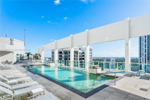 Condo in Fort Lauderdale, Florida, 2 bedrooms  № 1948658 - photo 7