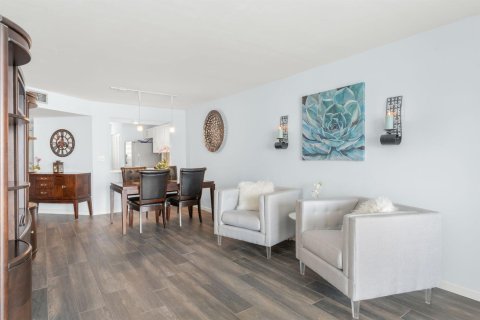 Condominio en venta en Oakland Park, Florida, 2 dormitorios, 85.47 m2 № 2083372 - foto 9