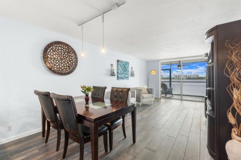 Condominio en venta en Oakland Park, Florida, 2 dormitorios, 85.47 m2 № 2083372 - foto 4