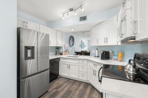 Condominio en venta en Oakland Park, Florida, 2 dormitorios, 85.47 m2 № 2083372 - foto 13
