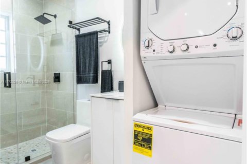 Apartment in Miami Beach, Florida 1 bedroom № 1920287 - photo 19