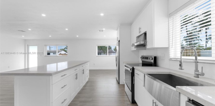 Villa ou maison à Miami, Floride 3 chambres, 179.02 m2 № 1891683