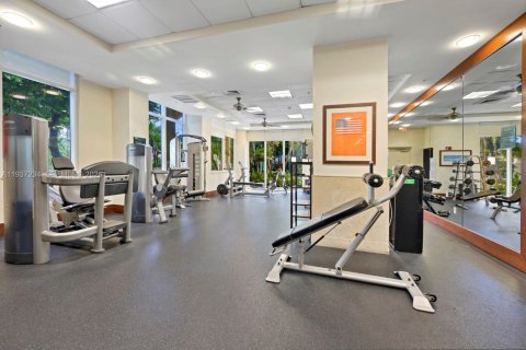 Condominio en venta en Aventura, Florida, 1 dormitorio, 79.9 m2 № 1995106 - foto 4