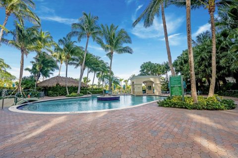 Condominio en venta en Aventura, Florida, 1 dormitorio, 79.9 m2 № 1995106 - foto 9