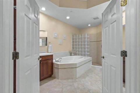 Copropriété à vendre à Lakewood Ranch, Floride: 3 chambres, 178.09 m2 № 2210637 - photo 20
