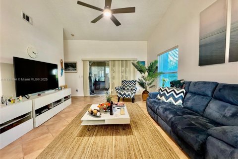 House in Hobe Sound, Florida 2 bedrooms, 104.89 sq.m. № 1478347 - photo 5