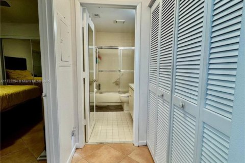 House in Hobe Sound, Florida 2 bedrooms, 104.89 sq.m. № 1478347 - photo 17