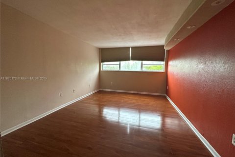 Copropriété à vendre à North Miami, Floride: 1 chambre, 83.61 m2 № 1979733 - photo 5
