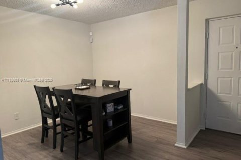 Купить кондоминиум в Майами, Флорида 2 спальни, 99.87м2, № 1731034 - фото 18