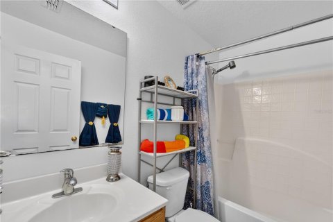 Villa ou maison à vendre à Kissimmee, Floride: 4 chambres, 280.84 m2 № 2352351 - photo 16