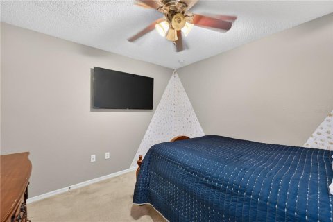 Villa ou maison à vendre à Kissimmee, Floride: 4 chambres, 280.84 m2 № 2352351 - photo 9