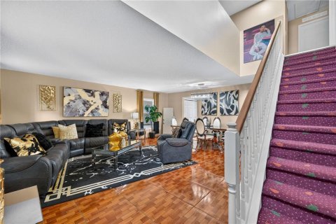 Villa ou maison à vendre à Kissimmee, Floride: 4 chambres, 280.84 m2 № 2352351 - photo 29