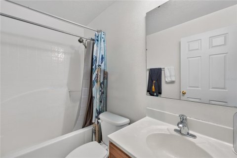Villa ou maison à vendre à Kissimmee, Floride: 4 chambres, 280.84 m2 № 2352351 - photo 5