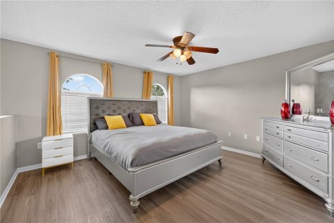 Villa ou maison à vendre à Kissimmee, Floride: 4 chambres, 280.84 m2 № 2352351 - photo 19