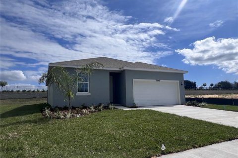 Villa ou maison à vendre à Tavares, Floride: 4 chambres, 148.46 m2 № 1919834 - photo 1