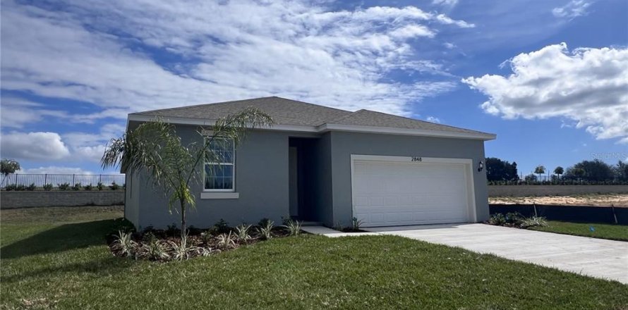 Villa ou maison à Tavares, Floride 4 chambres, 148.46 m2 № 1919834