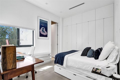 Casa en venta en Miami, Florida, 5 dormitorios, 359.81 m2 № 2058816 - foto 23