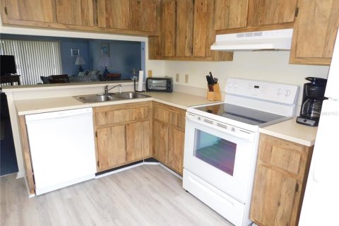 Copropriété à louer à Oldsmar, Floride: 2 chambres, 97.92 m2 № 1775016 - photo 12