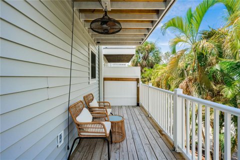 Copropriété à louer à Indian Rocks Beach, Floride: 2 chambres, 131.46 m2 № 2104404 - photo 5