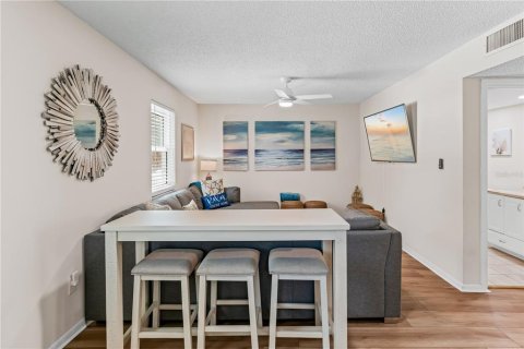 Copropriété à louer à Indian Rocks Beach, Floride: 2 chambres, 131.46 m2 № 2104404 - photo 30