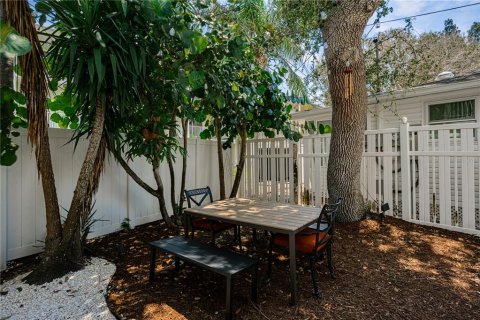 Copropriété à louer à Indian Rocks Beach, Floride: 2 chambres, 131.46 m2 № 2104404 - photo 9