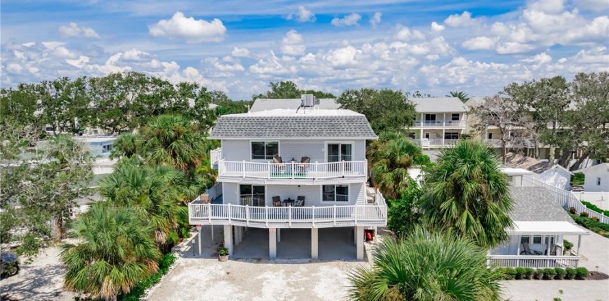 Condo à Indian Rocks Beach, Floride, 2 chambres  № 2104404