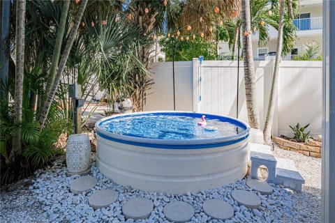 Copropriété à louer à Indian Rocks Beach, Floride: 2 chambres, 131.46 m2 № 2104404 - photo 3