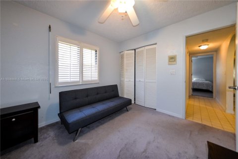 Condo in Cape Coral, Florida, 3 bedrooms  № 2054424 - photo 6