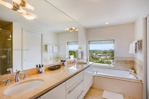Condominio en venta en Miami, Florida, 2 dormitorios, 143.07 m2 № 2007898 - foto 8